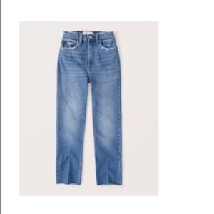 NWT Abercrombie & Fitch medium wash ankle straight jeans